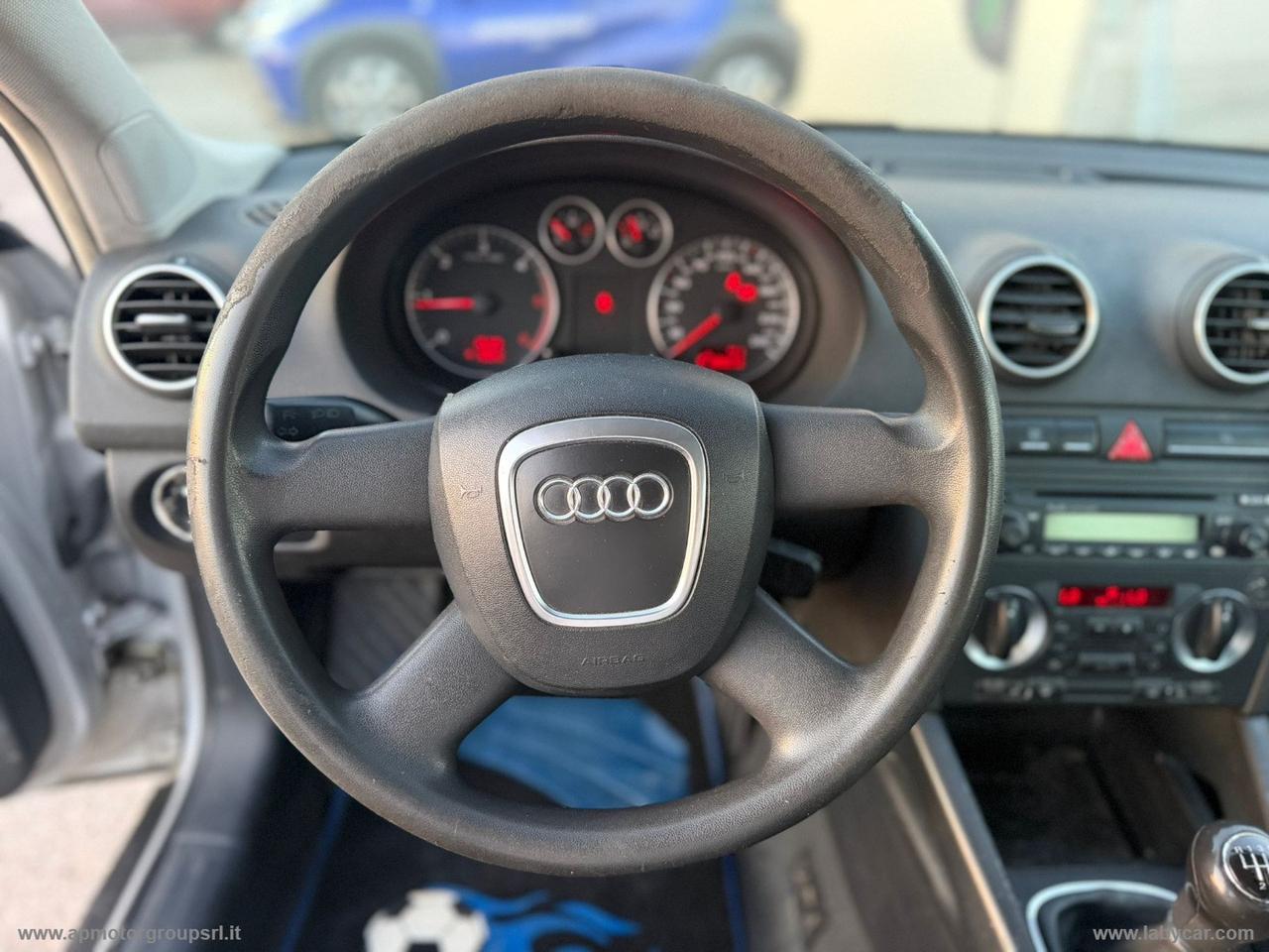 AUDI A3 SPB 2.0 16V TDI Ambiente