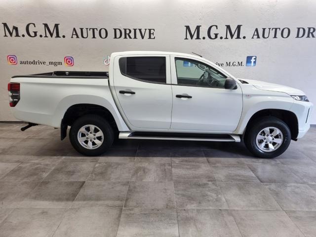 MITSUBISHI L200 2.3 D Double Cab 4x4 Easy Select Invite Connect