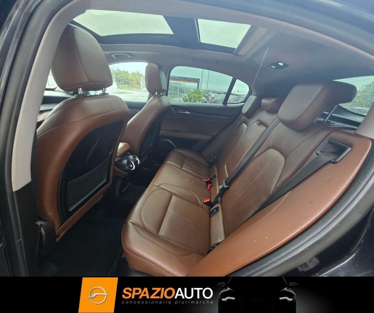 Alfa Romeo Stelvio 2.2 Turbodiesel 180 CV AT8 Q4 *VELOCE* IPER FULL