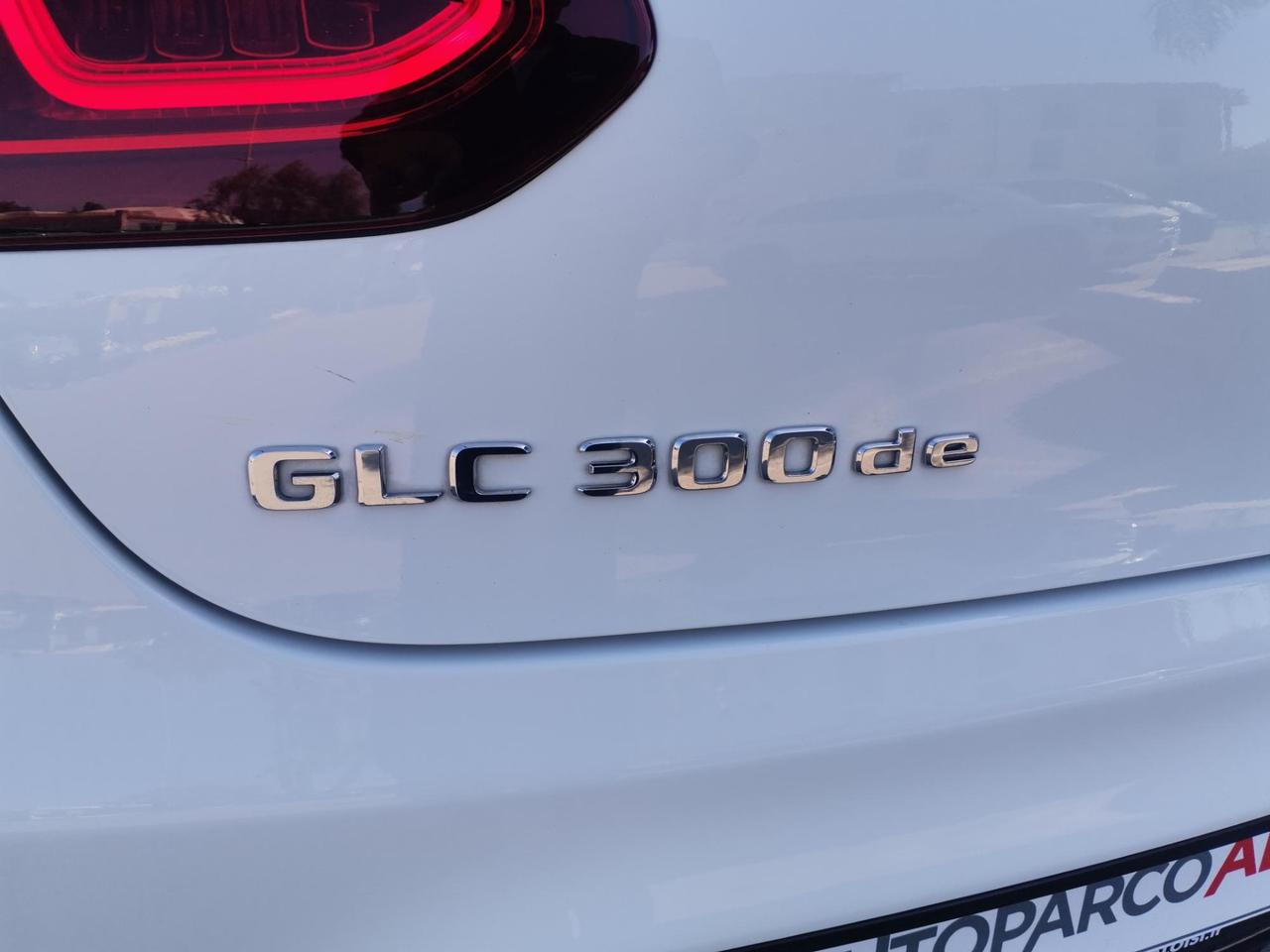 Mercedes GLC Coupe 300 de phev (eq-power) Premium Plus 4matic auto