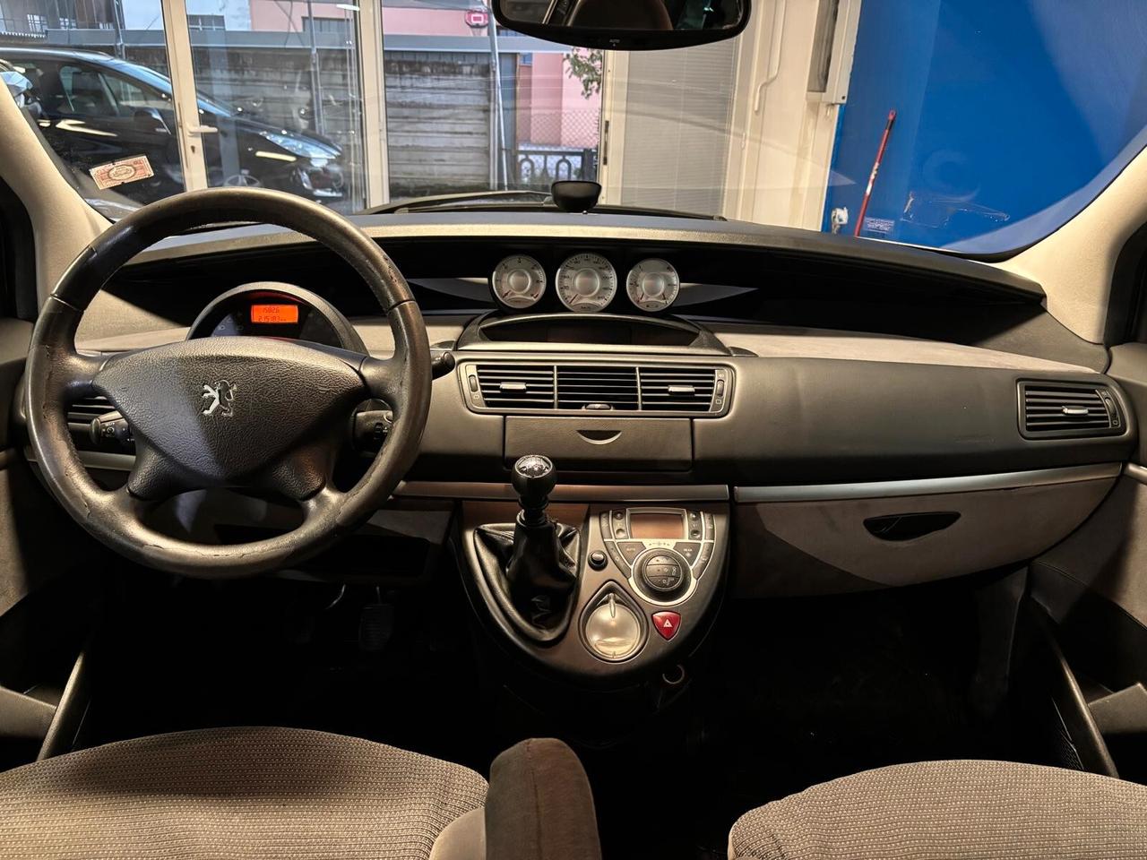 Peugeot 807 2.2 HDi 170CV FAP SV