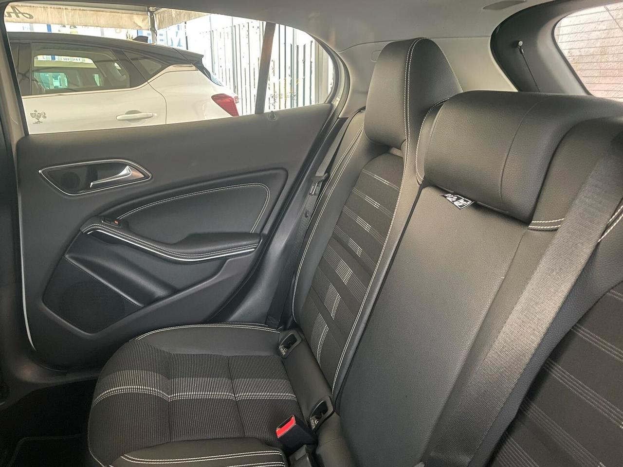 Mercedes-benz GLA 200 d Automatic Premium