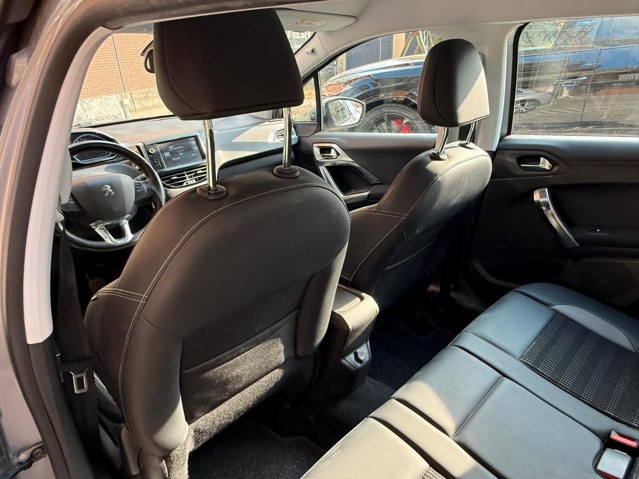 Peugeot 2008 PureTech Turbo 110 S&S Allure