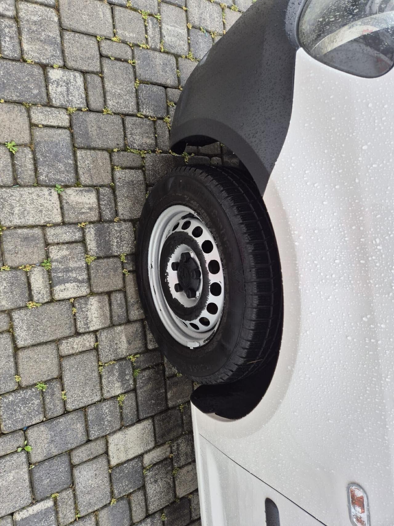 Volkswagen Caddy 1.6 TDI 102 CV CAMBIO AUTOMATICO