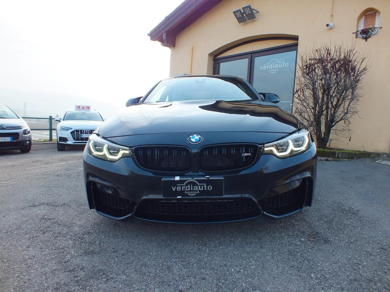 BMW M4 COUPE'