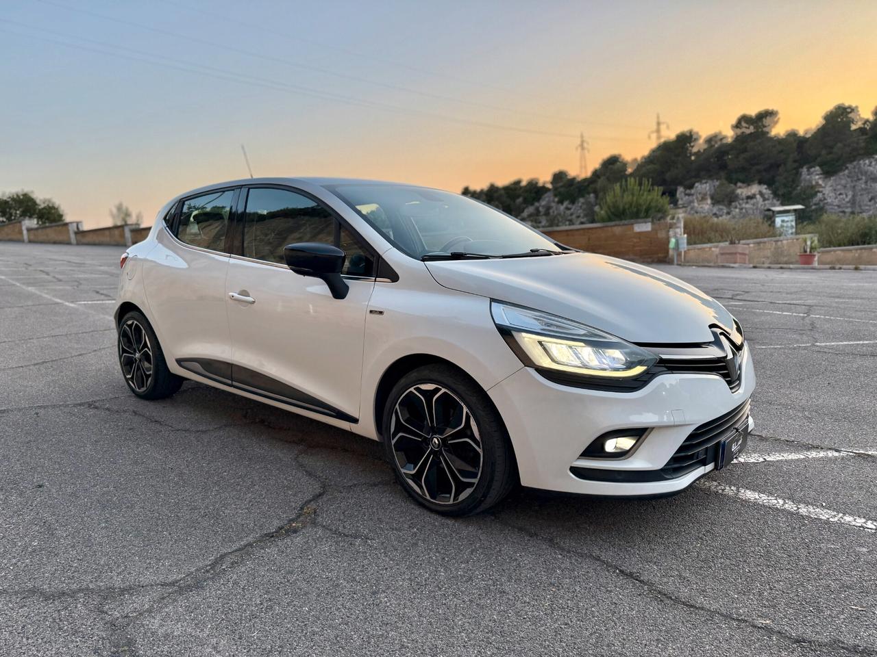Renault Clio/1.5 75CV/CERCHI 17/FULL LED/RETROCAMERA