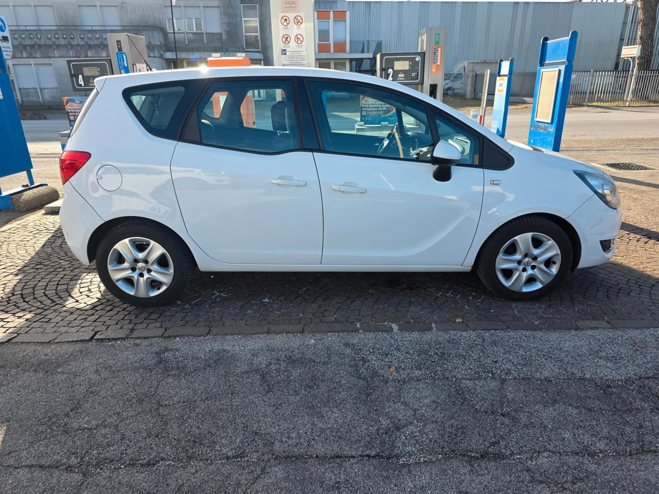 Opel Meriva 1.4 100CV Cosmo con 150.000km Neopatentati ok