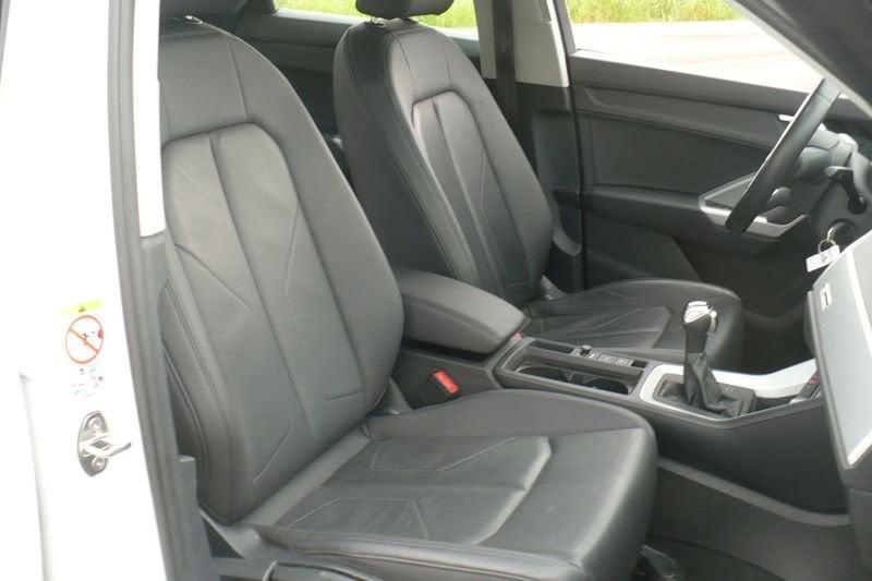 Audi Q3 2.0 35 TDI S Tronic Business Advanced