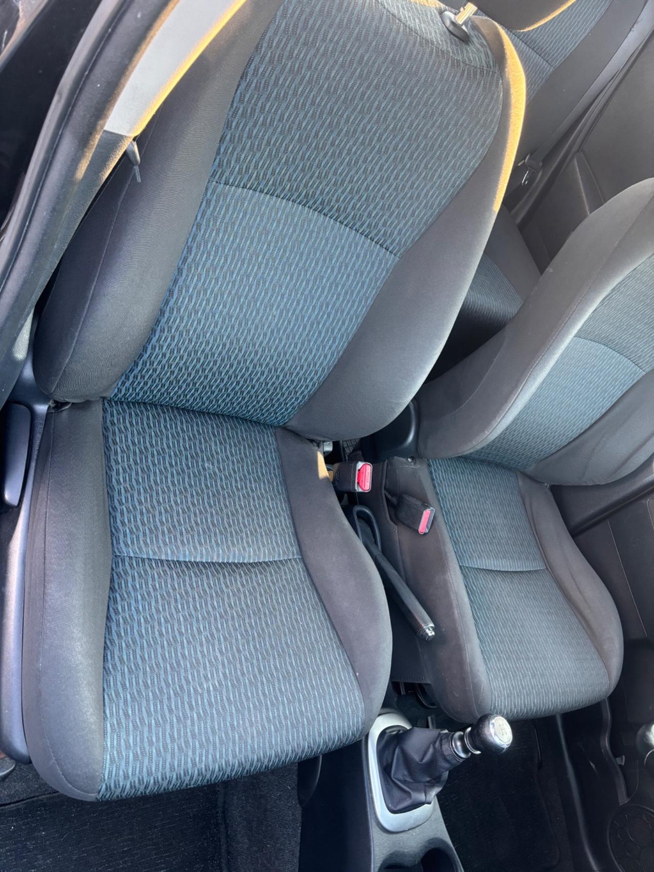 Toyota Yaris 1.4 D-4D 5 porte Lounge