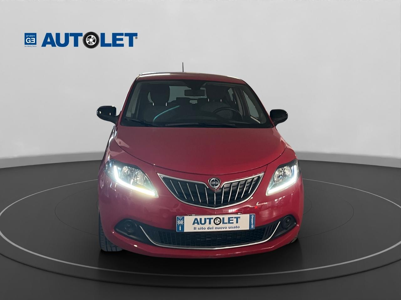 Lancia Ypsilon 1.0 FireFly 5 porte S&S Hybrid Ecochic Silver 70CV