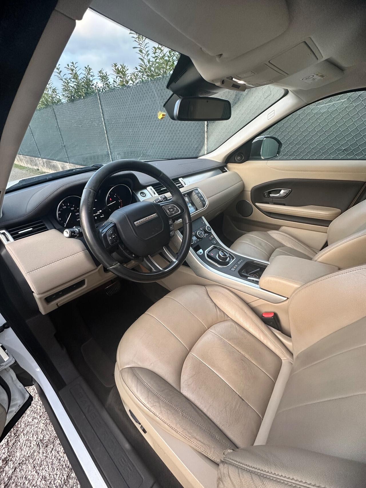 Land Rover Range Evoque 2.0 TD4 180 CV 5p. Business Edition Pure