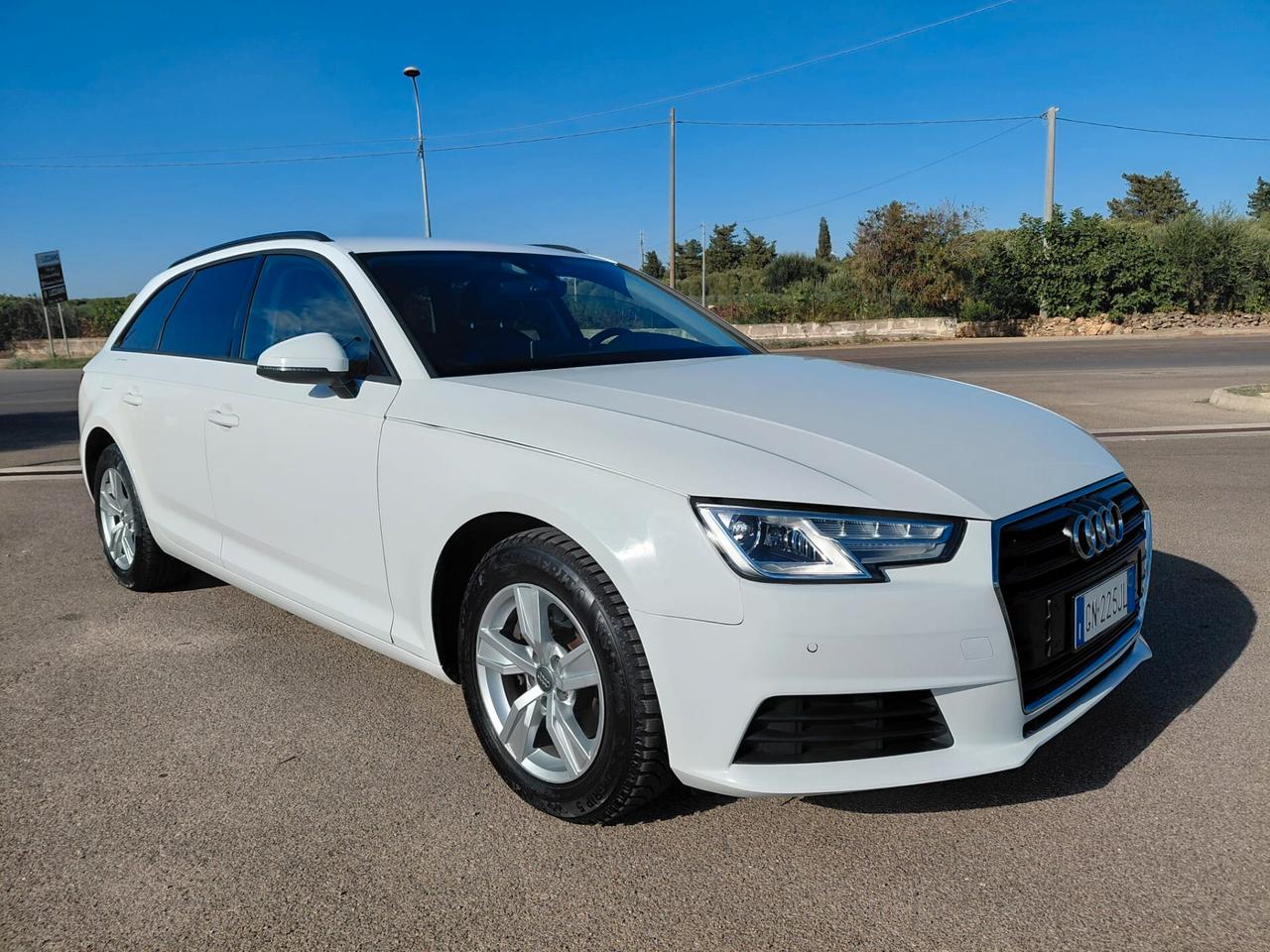 Audi A4 Avant 2.0 TDI 150 CV ultra S tronic