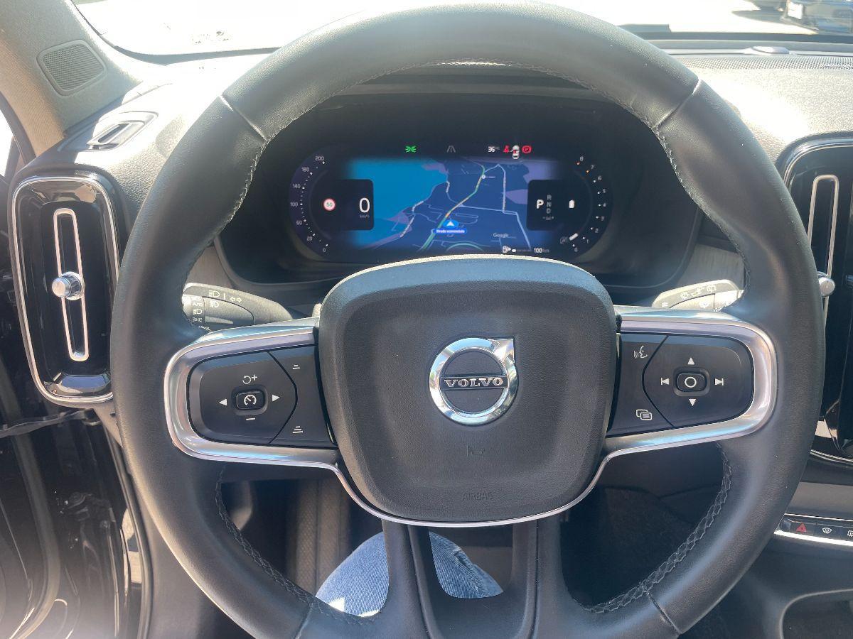 VOLVO - XC40 - B4 AWD Geartronic Ultimate Bright