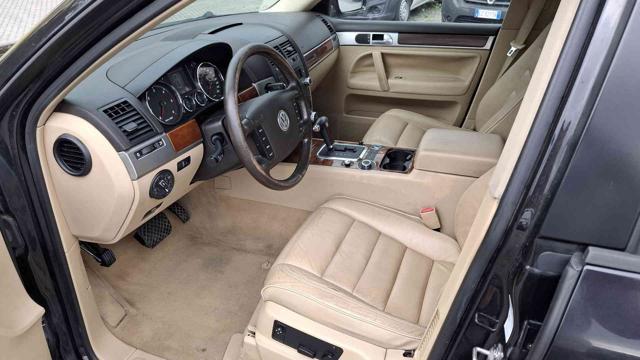 VOLKSWAGEN Touareg 2.5 R5 TDI