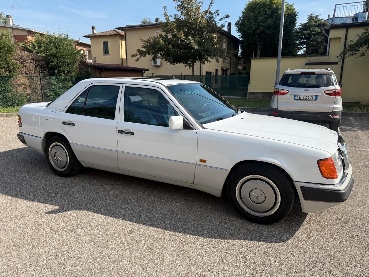 Mercedes-Benz E 200 2.0 GPL - CERTIFICAZIONE ASI - OTTIME CONDIZIONI -