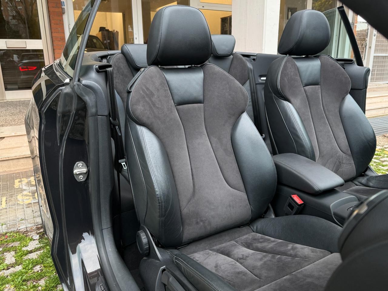 Audi A3 Cabrio 1.4 Sport, Tagl. ufficiali, alcantara, navigatore