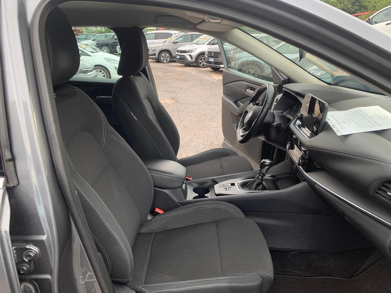 Nissan Qashqai MHEV 140 CV Business