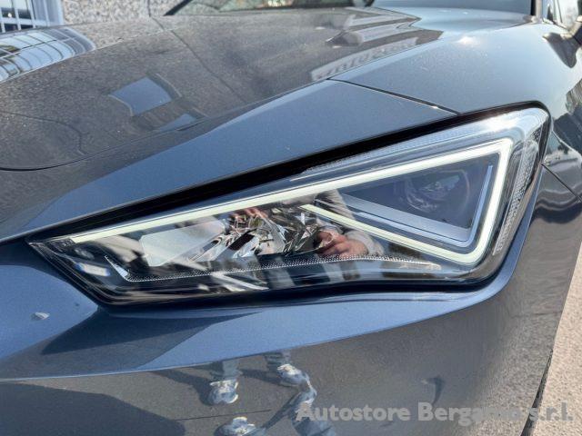SEAT Leon 1.0 eTSI 110 CV DSG FR "LISTNO ? 33.886,73"