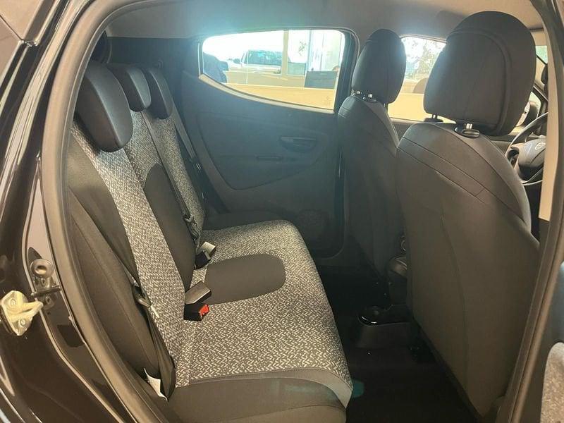 Lancia Ypsilon 1.0 FireFly 5 porte S&S Hybrid Silver Plus