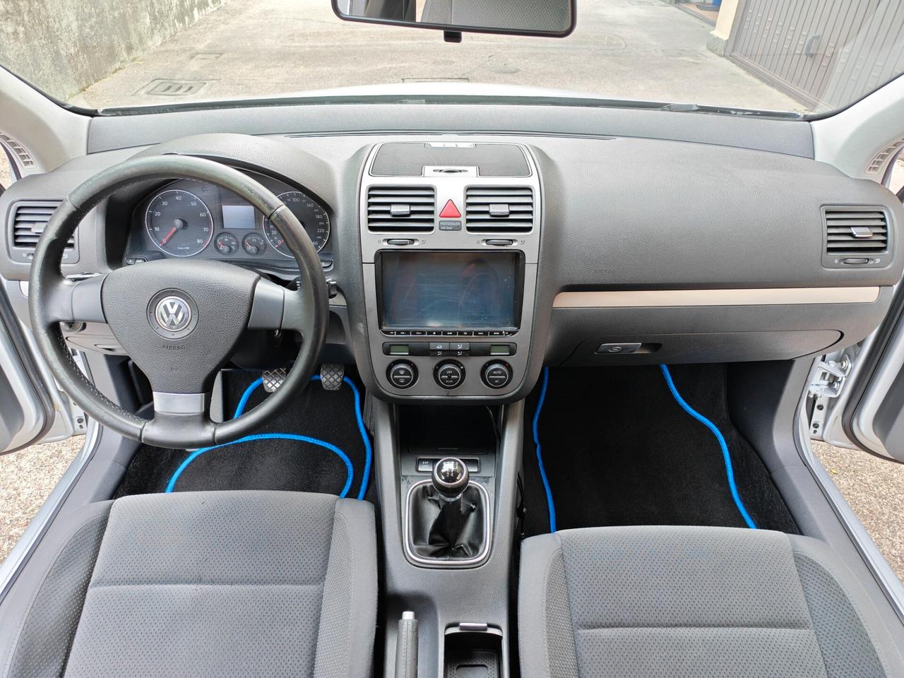 Volkswagen Golf 1.6 BENZINA 102cv / 139.000km / Neop.