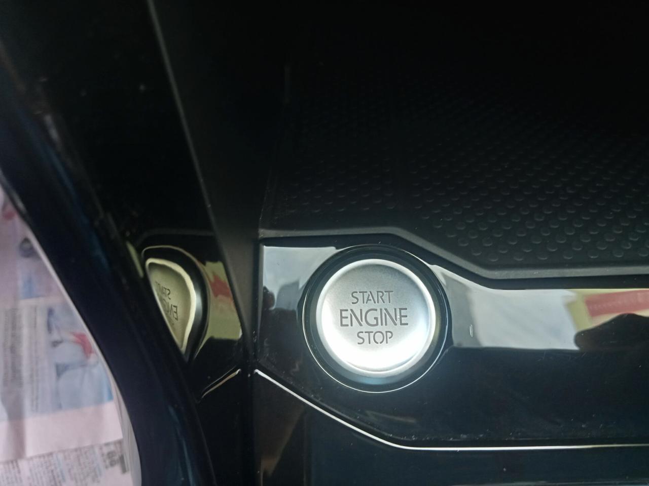 Volkswagen T-Roc 2.0 TDI SCR R-Line