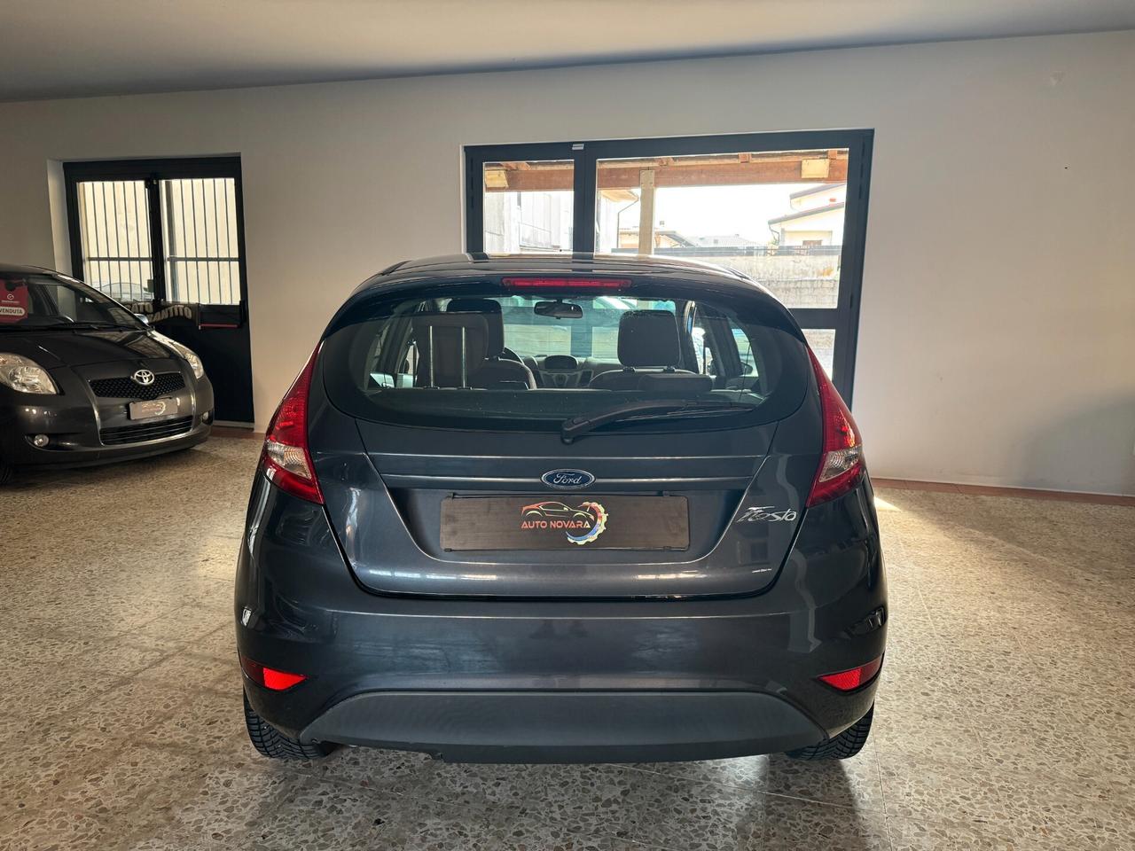 Ford Fiesta 1.2 16V 5p. Clever NEOPATENTATI