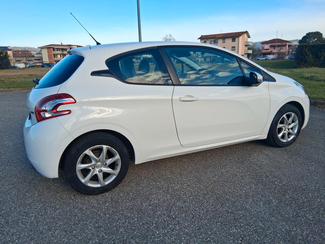 Peugeot 208 PureTech 68 3 porte Access