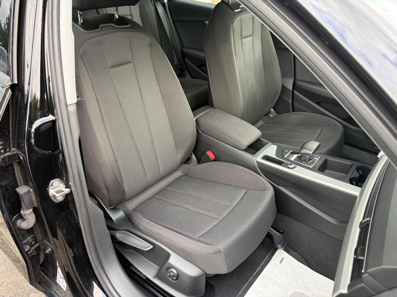 Audi A4 Avant 30 TDI/136 CV S tronic Business Advanced