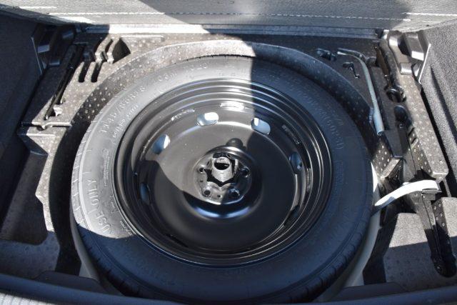 VOLKSWAGEN Tiguan 2.0 TDI SCR Life *Telecamere 360, Sedili risc.*