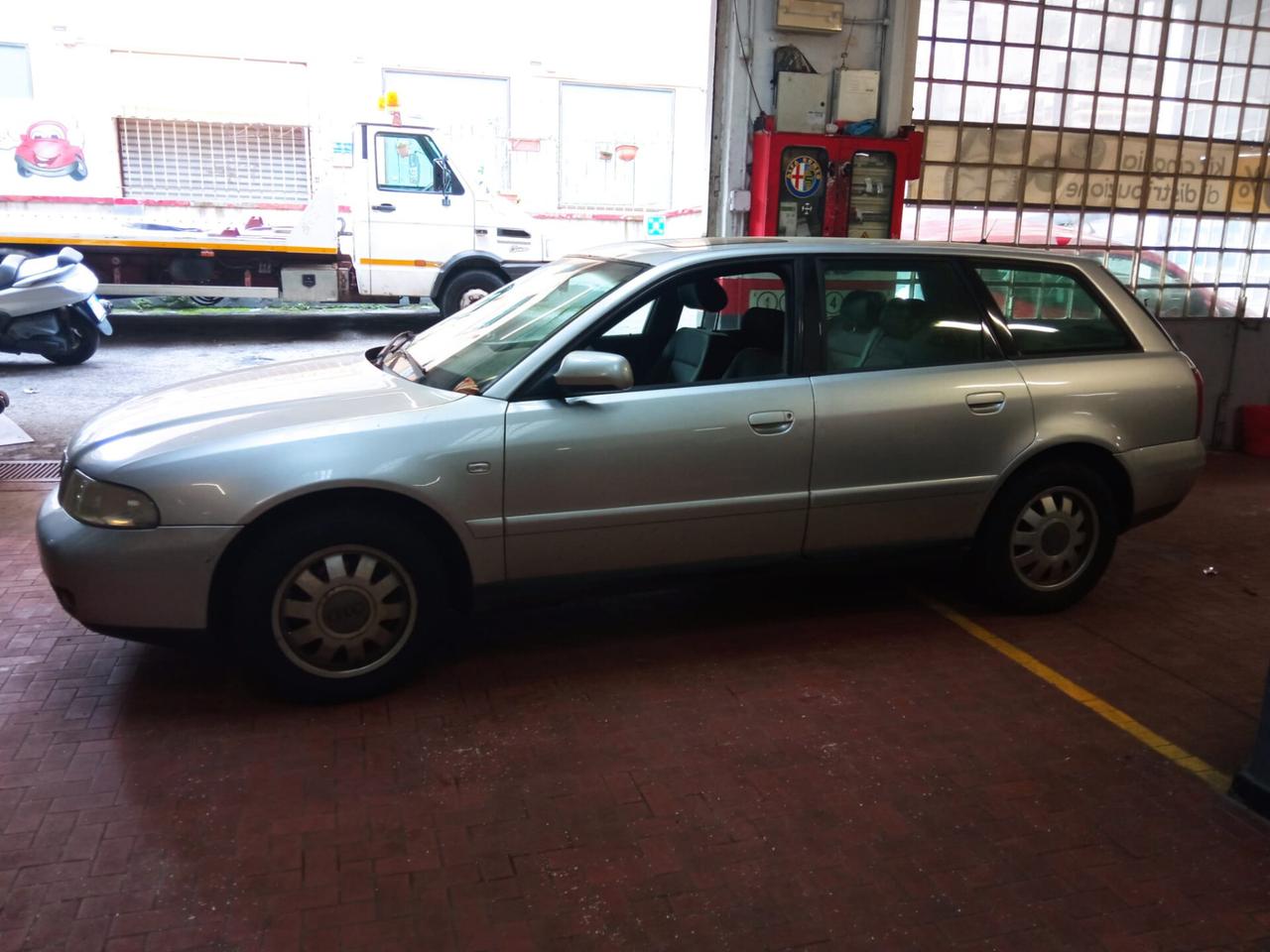 Audi A4 1.9 TDI/115 CV cat Avant Advance