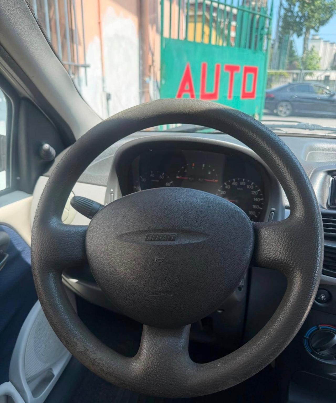 Fiat Punto 1.2 benzina 3 porte ok neopatentati