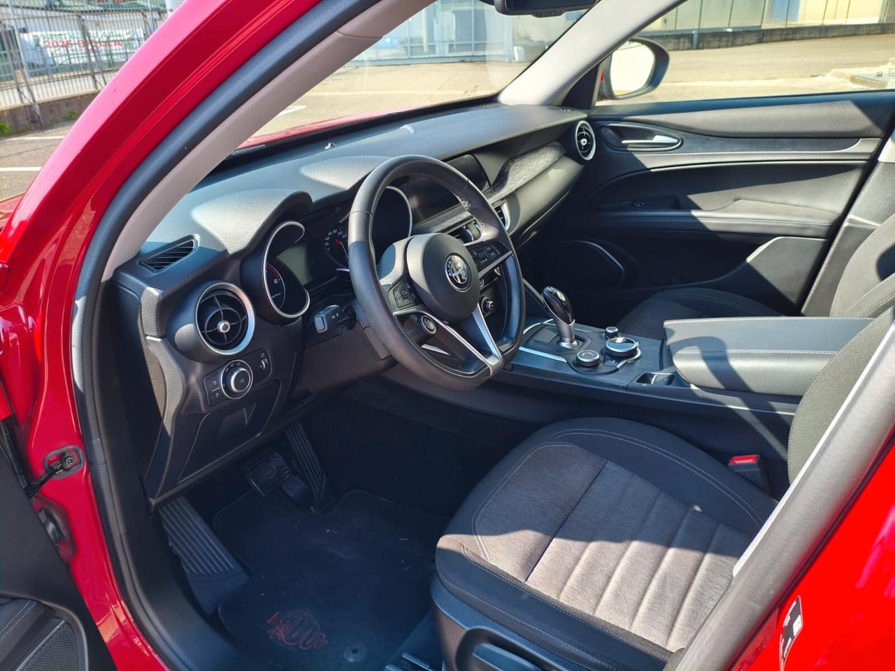 Alfa Romeo Stelvio 2.2 Turbodiesel 160 CV AT8 RWD Sport-Tech