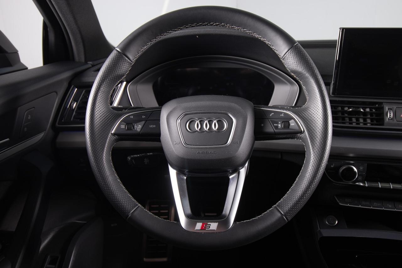 Audi Q5 Sportback 40 Tdi Quattro S-line Black Identity 204