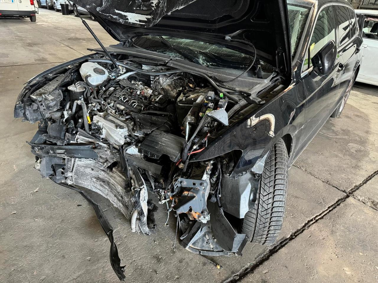 Volkswagen Passat Variant 2.0 tdi 150cv INCIDENTATA