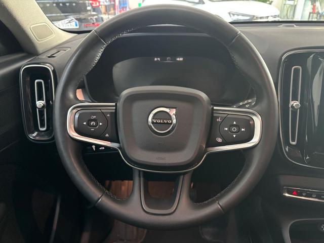 VOLVO XC40 T5 Recharge Plug-in Hybrid Inscription Expression