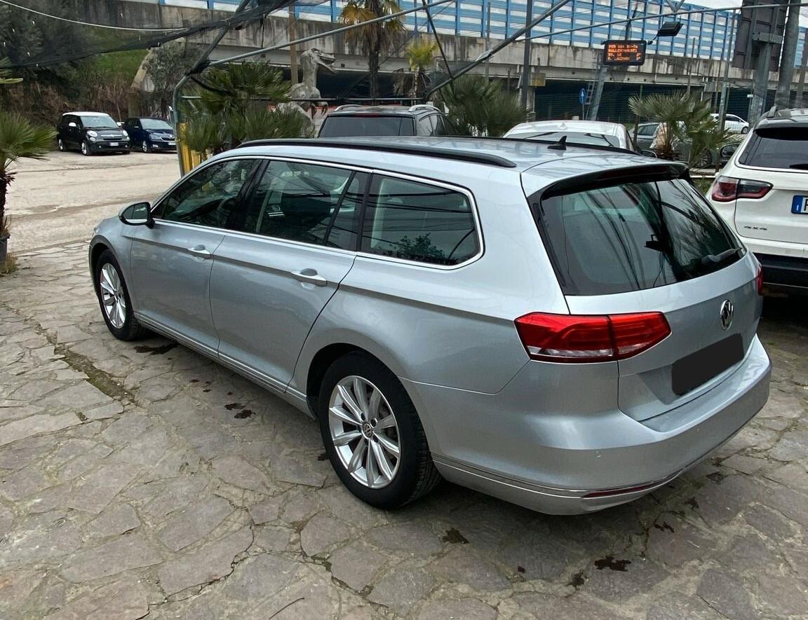 Volkswagen Passat 2.0 TDI DSG Business BlueMotion Technology