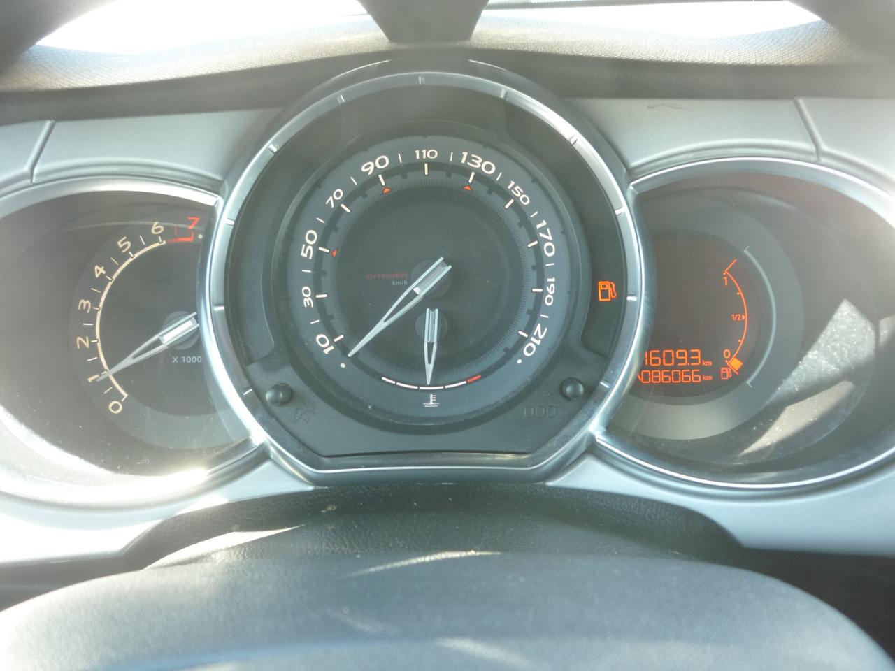 DS 3 1.4 VTi 95 Chic Km 86.00