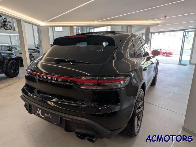 PORSCHE Macan 2.0