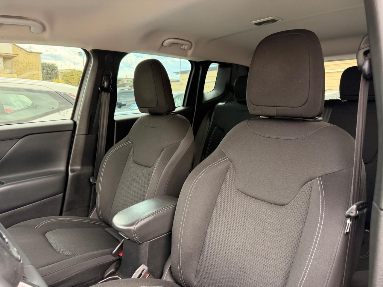 Jeep Renegade 1.6 Mjt 120CV Full Led Car play