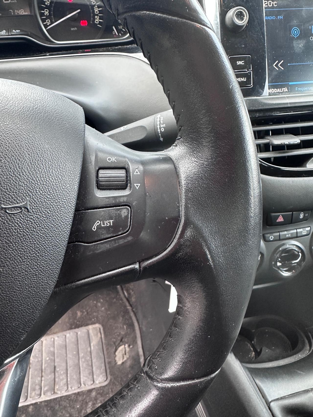 Peugeot 208 PureTech 82 5 porte Allure solo 103mila km