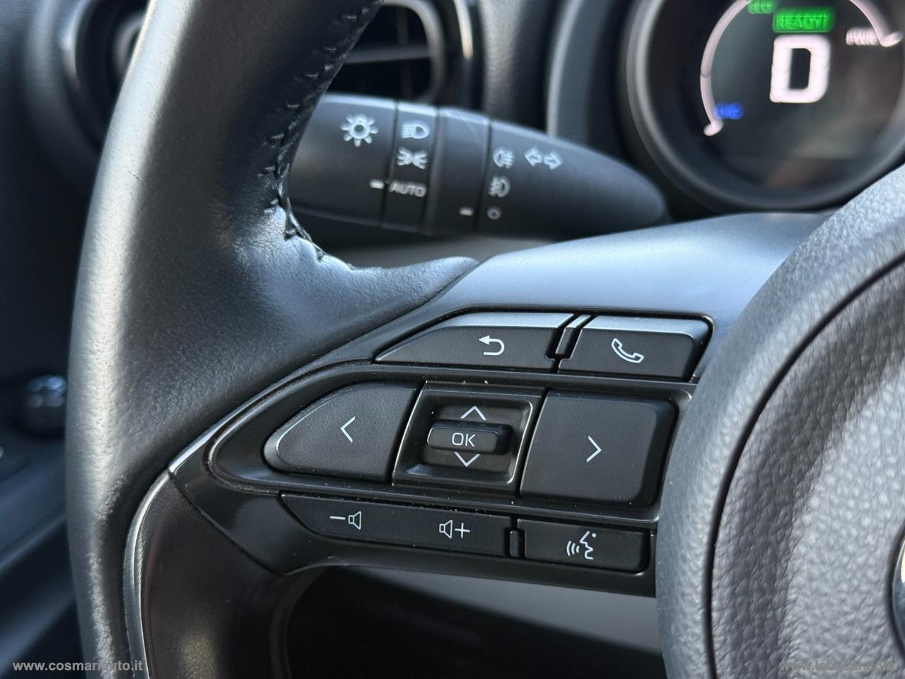 TOYOTA Yaris Cross 1.5 Hybrid 5p. E-CVT Active