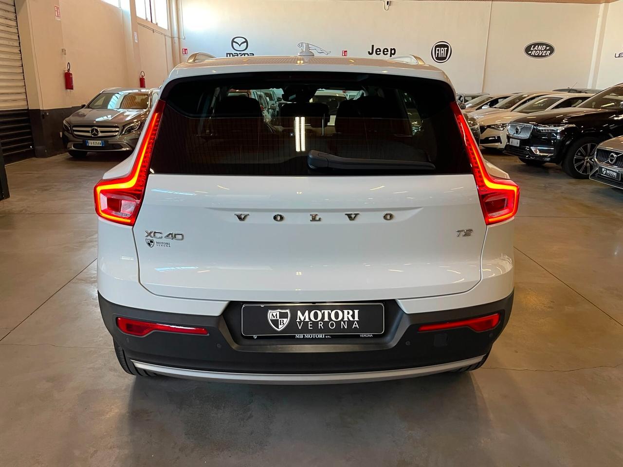 Volvo XC40 T2 Geartronic Momentum Core N1