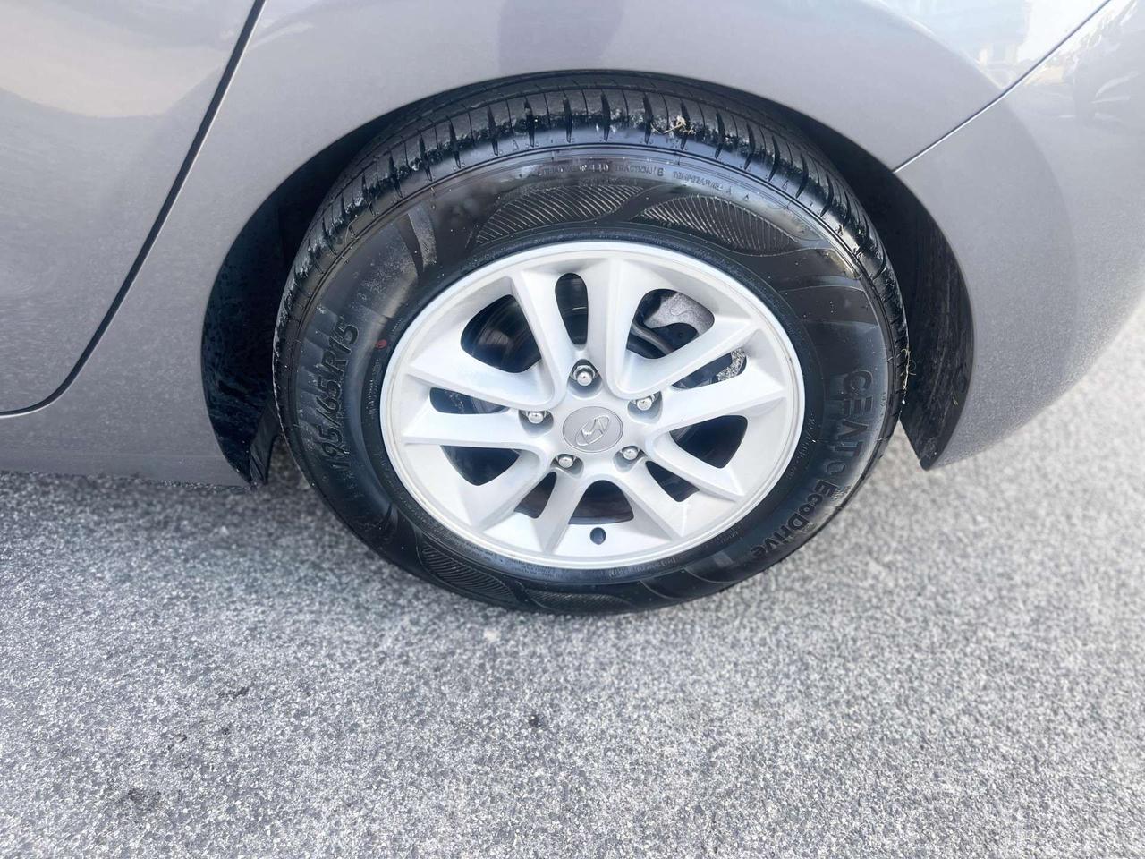 Hyundai i30 1.6 Diesel 110CV E5 Neo - 2012