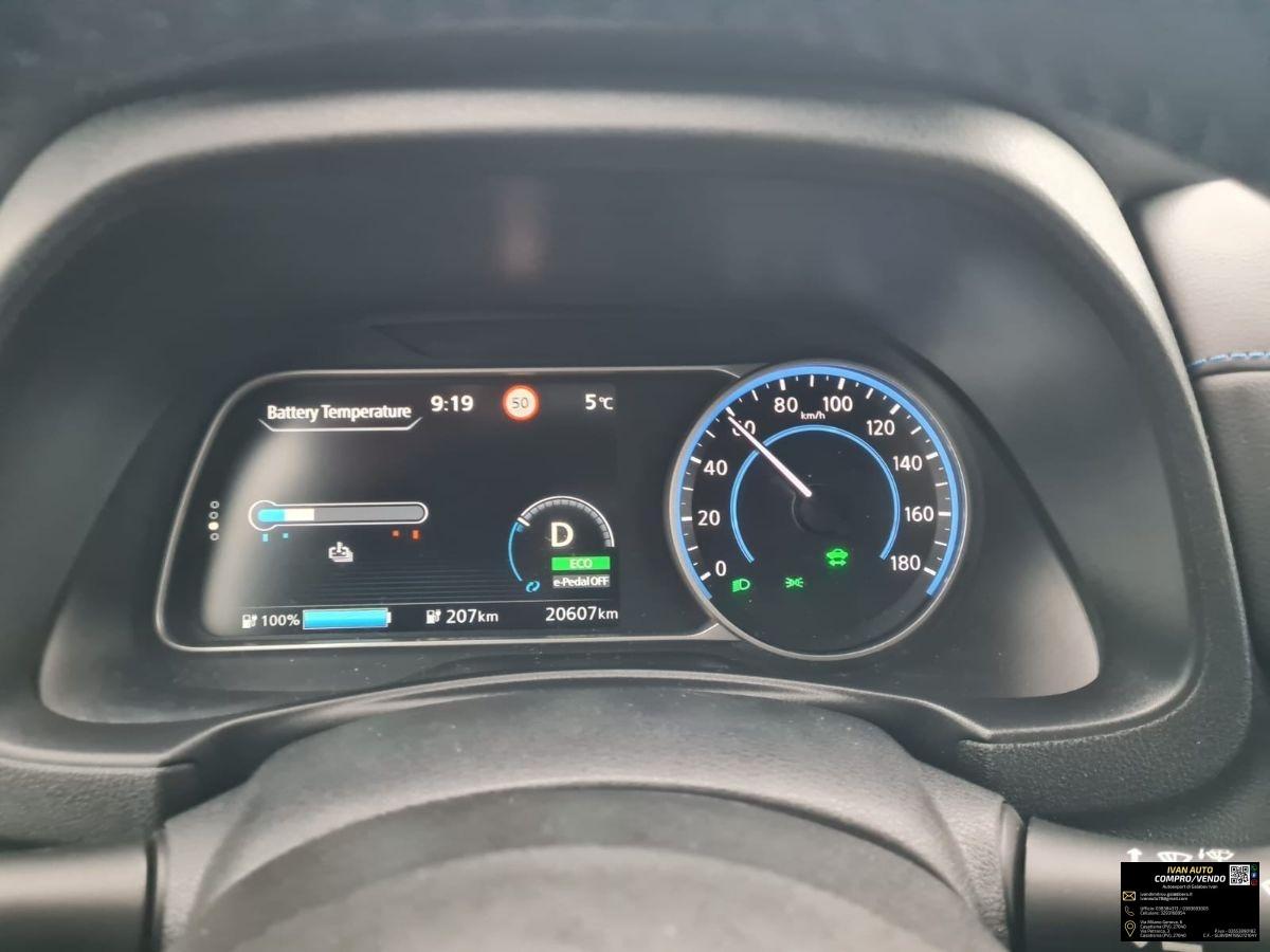 NISSAN Leaf Tekna 40 kWh-Elettrica-20.000 Km