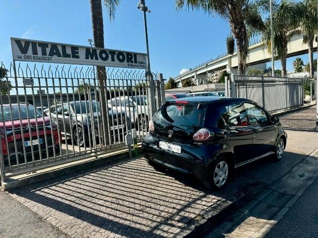 Toyota Aygo 1.0 5 porte Sol GPL 68 CV