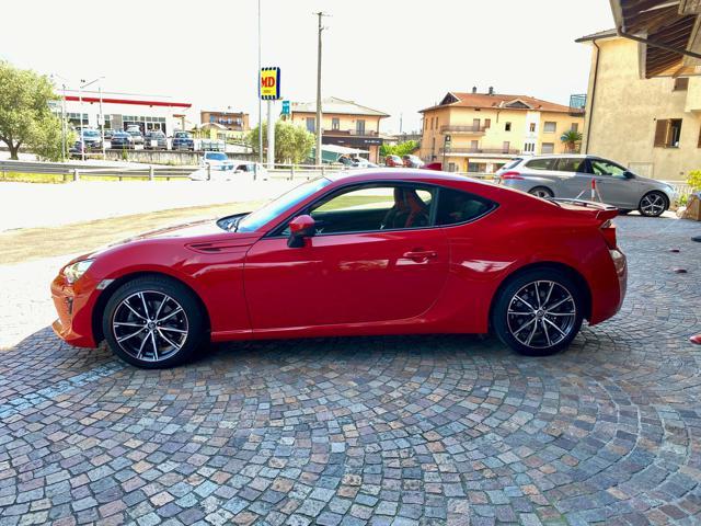 TOYOTA GT86 2.0 Racing Edition