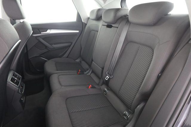 AUDI Q5 Q5 40 TDI quattro S tronic Business