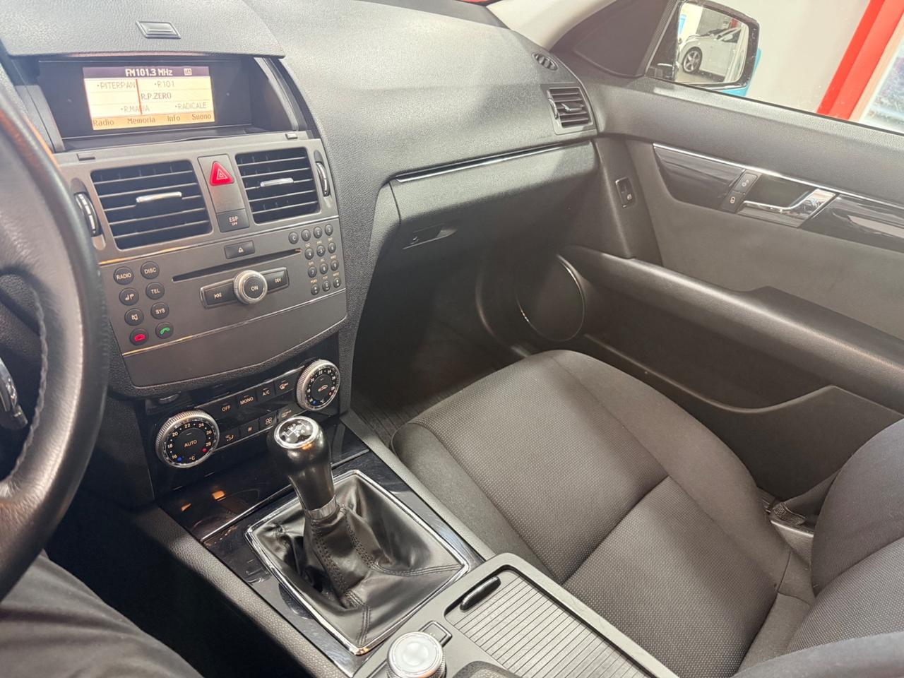 Mercedes-benz C 200 CDI BlueEFFICIENCY Avantgarde