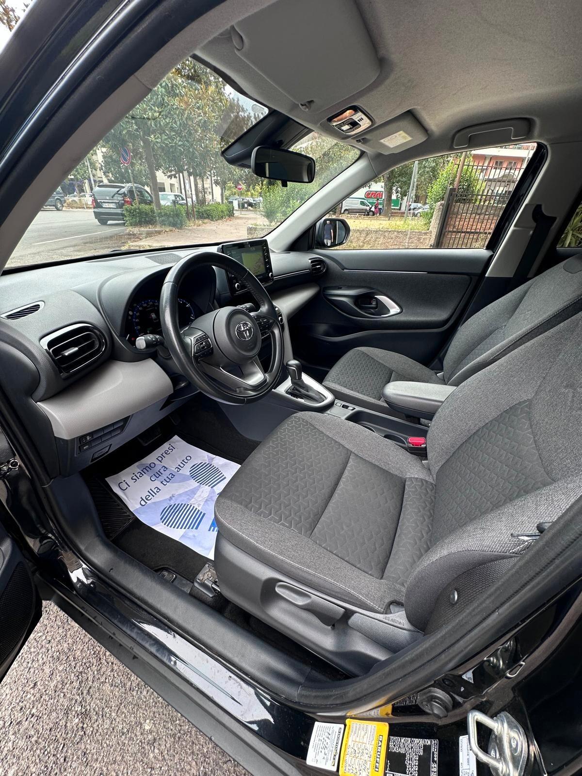 Toyota Yaris Cross 1.5 Hybrid 5p. E-CVT Business