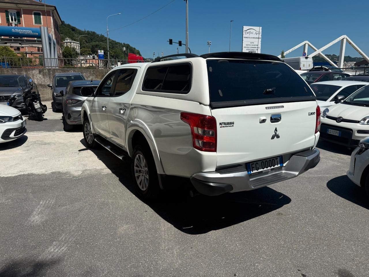 Mitsubishi L200 2.4 DI-D/181CV Double Cab Intense Hp Mivec